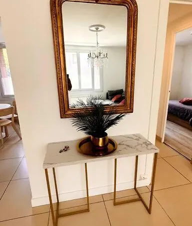 Apartamento 3 + Parking à 7