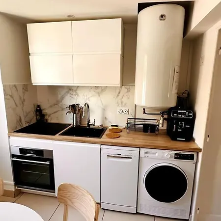 3 + Parking à 7 Apartamento Lyon