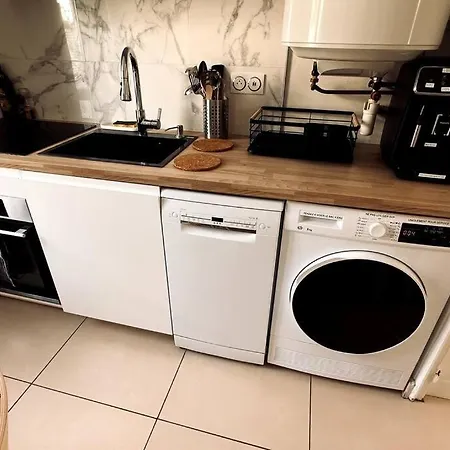 Apartamento 3 + Parking à 7